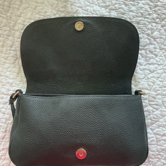 Gucci Soho flap bag. Black Crossbody Bag with Gold Chain & tassel - Picture 5 of 11